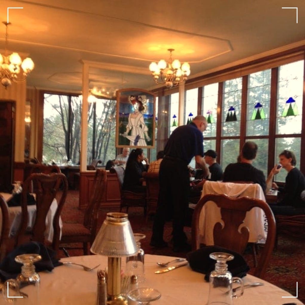 Eighteen99 dining room at The Lodge at Cloudcroft, set for service