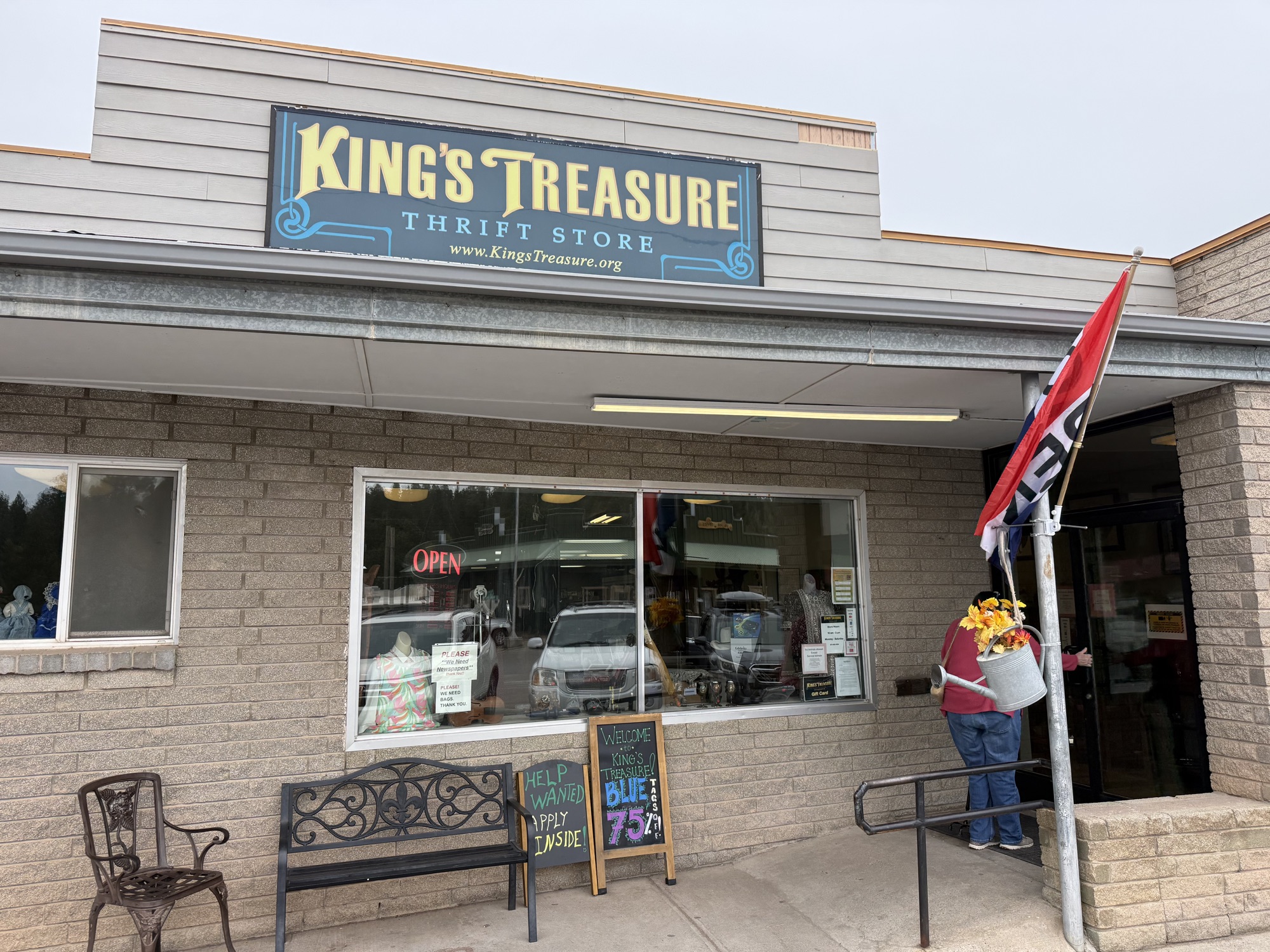 King's Treasure — storefront sign above the thrift store entrance